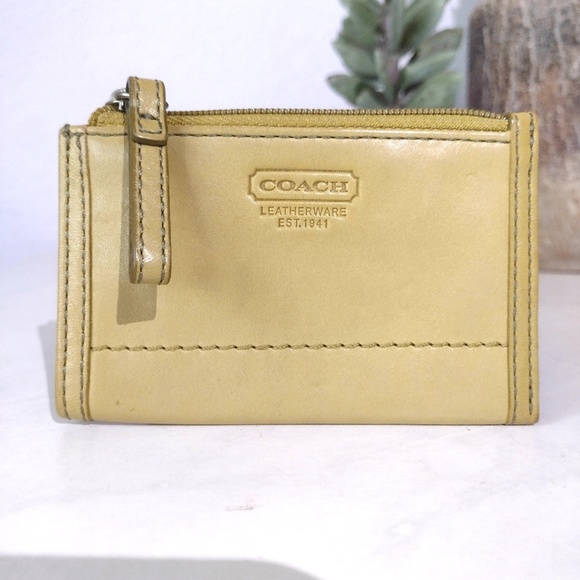 Vintage Coach Leather Mini Skinny Card Case - Picture 1 of 8